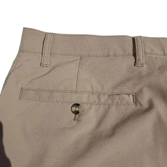 Chaps Stretch Men's Flat Front Khaki Colored Cargo Shorts Size 36 - Picture 8 of 12